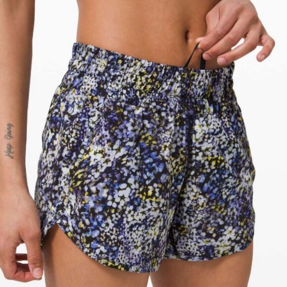 Lululemon Tracker Short V *4" Floral Metropolis Multi - Picture 1 of 8